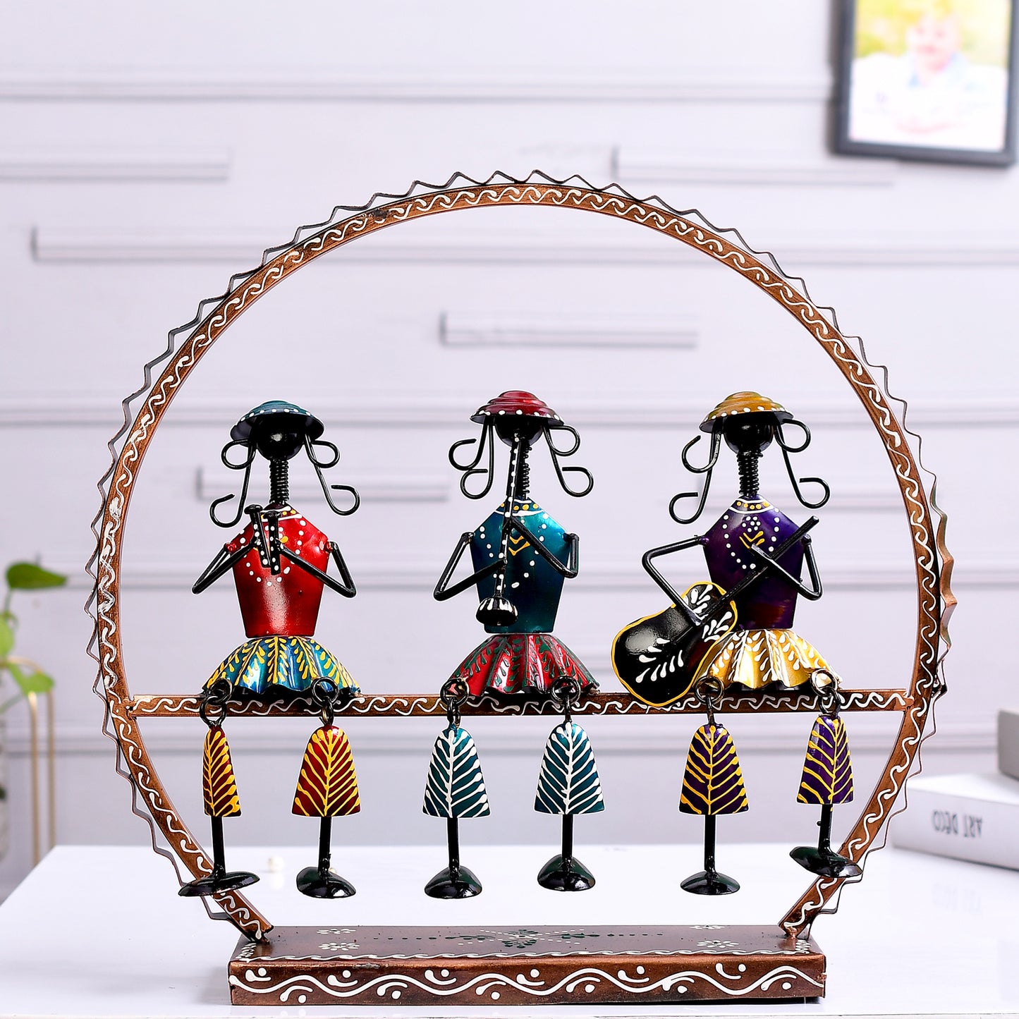 Handcrafted Metal Doll Musicians in Circular Frame
